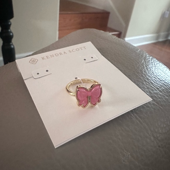 $80 Kendra Scott Haley Bow Band Ring‎ Gold Blush Mother Of Pearl NEW - Picture 6 of 6